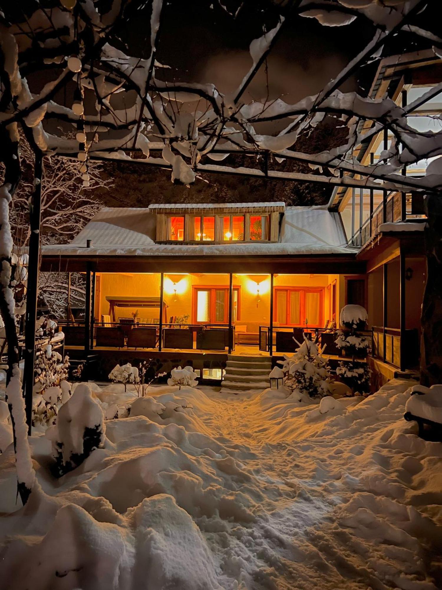 Hotel Borjomi Verde מראה חיצוני תמונה